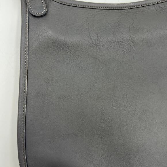 Vintage Coach Small Hippie Flap Bag Slim Saddle #9135 Leather Crossbody Gray - Picture 7 of 9